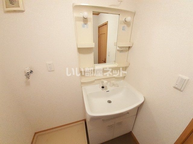 ＪＲ加古川線 日岡駅 徒歩15分 2階建 築21年の内装写真