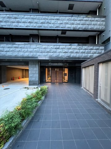 地下鉄東山線 新栄町駅 徒歩4分 14階建 築10年の外観写真
