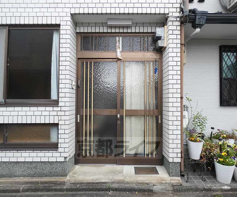 その他共有部分　玄関ドアです。