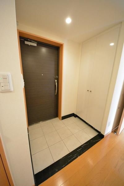 プレミアコンフォート高井戸の玄関写真
