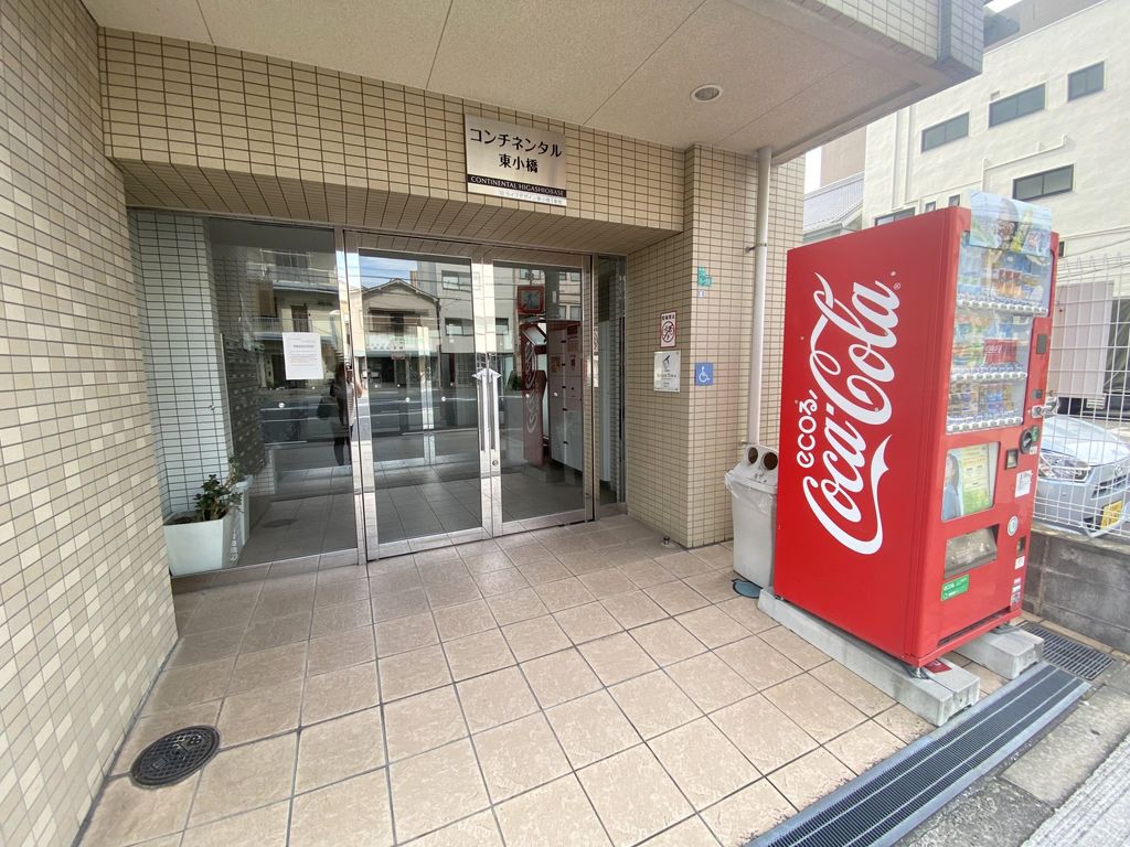 エントランス　エントランス