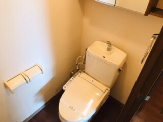 トイレ　シャワー付きトイレ