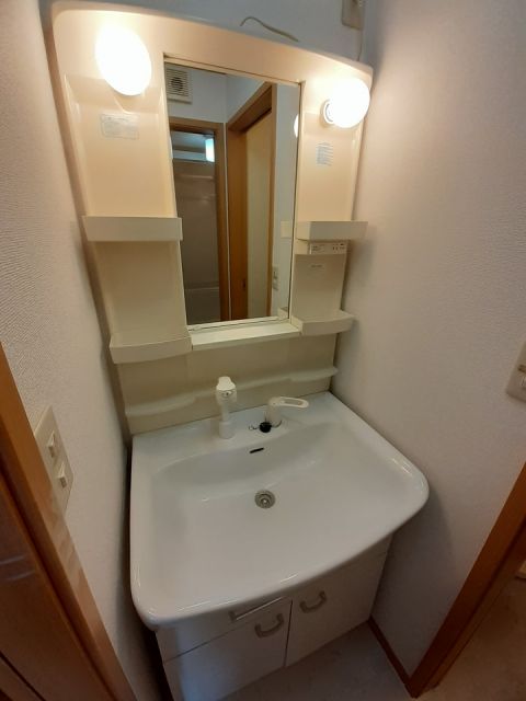 サンピエーノ高井Aの内装写真