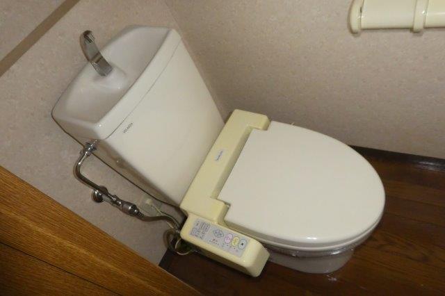 水島臨海鉄道 球場前駅 徒歩22分 2階建 築28年のトイレ写真