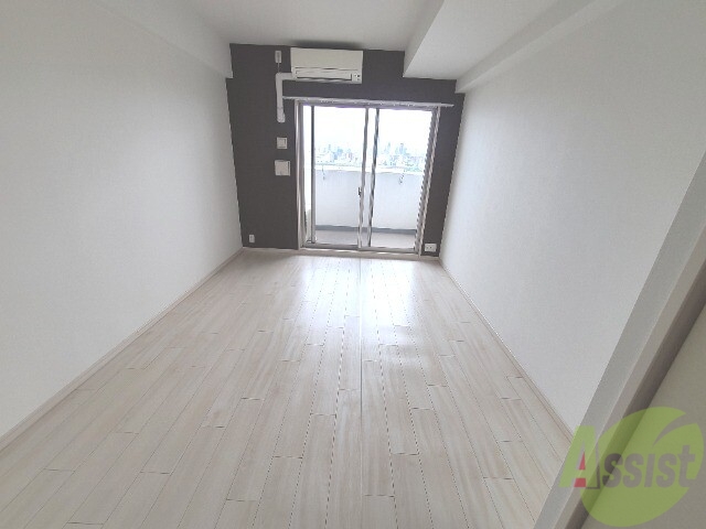 スプランディッド新大阪3の居間写真
