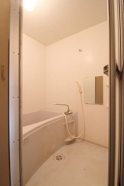 バス・シャワールーム　別部屋参考写真