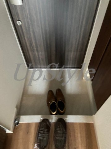 アールジェイアールリクロス高砂の玄関写真