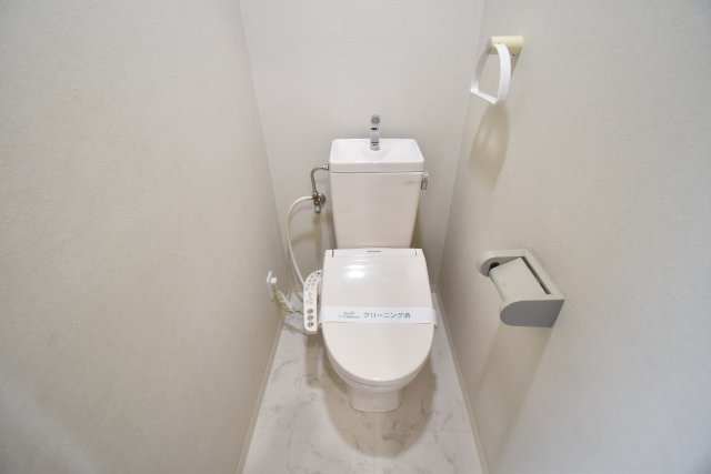 京阪中之島線 大江橋駅 徒歩5分 10階建 築27年のトイレ写真