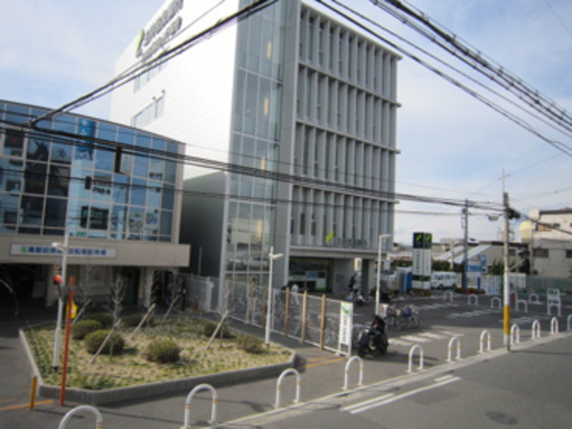 銀行　三井住友銀行鳳支店（銀行）まで768m