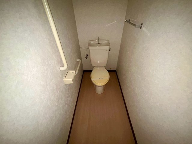ガーデンコート楠ケ丘のトイレ写真