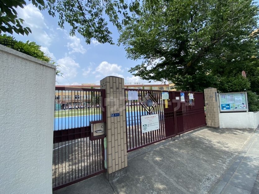 小学校　北区立田端小学校（小学校）まで670m