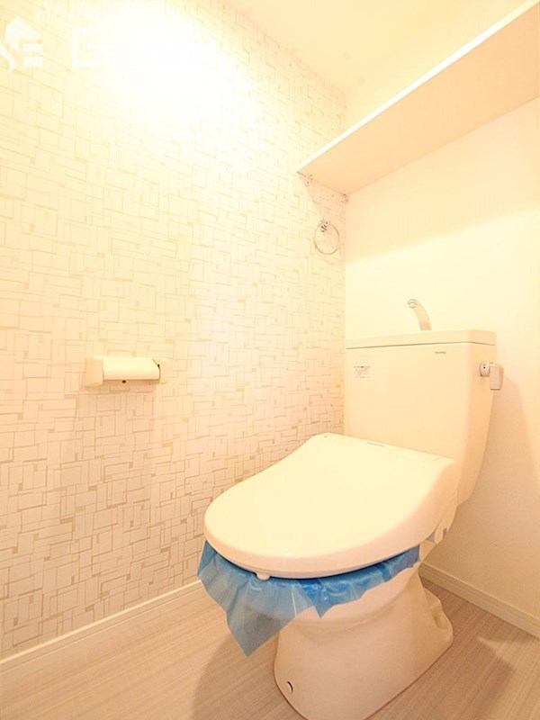 地下鉄東山線 中村公園駅 徒歩5分 3階建 築12年のトイレ写真