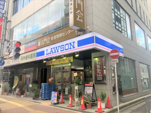コンビニ　ローソン 堺東駅前店（コンビニ）まで319m
