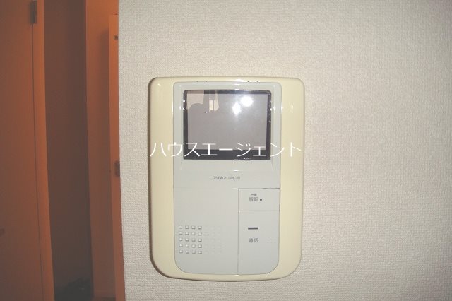 セキュリティ　TVモニター付きインターホン付で安心です※参考画像
