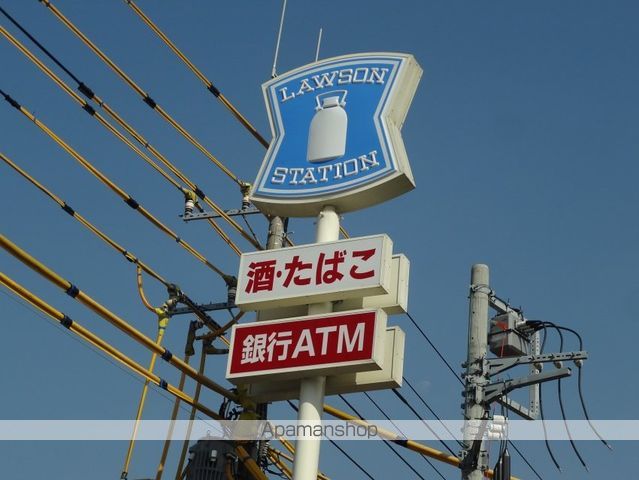 コンビニ　ローソン札幌本郷通十三丁目店（コンビニ）まで136m