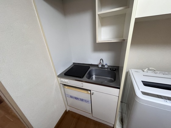 レオパレスレインボーIIのキッチン写真
