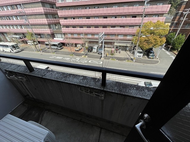 バルコニー　参考写真。