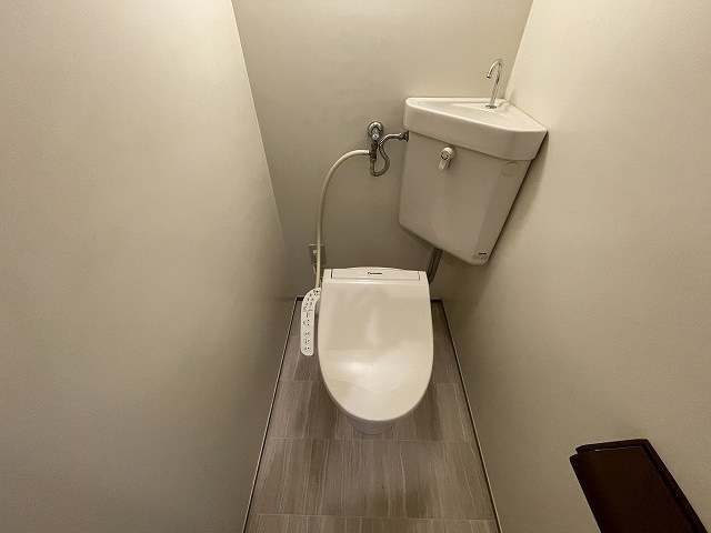 トイレ　参考写真。