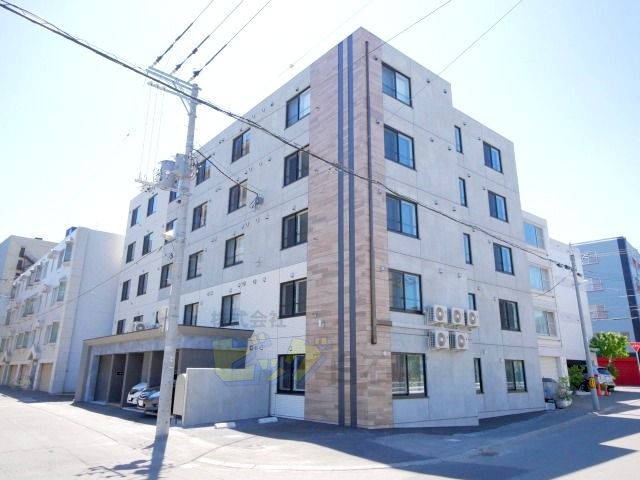 建物外観　都市ガス・ネット無料採用のデザイナーズマンションです♪
