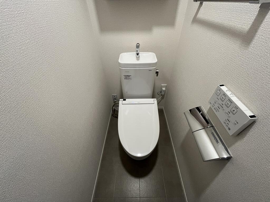 CLASSEUM仙台小田原IVのトイレ写真
