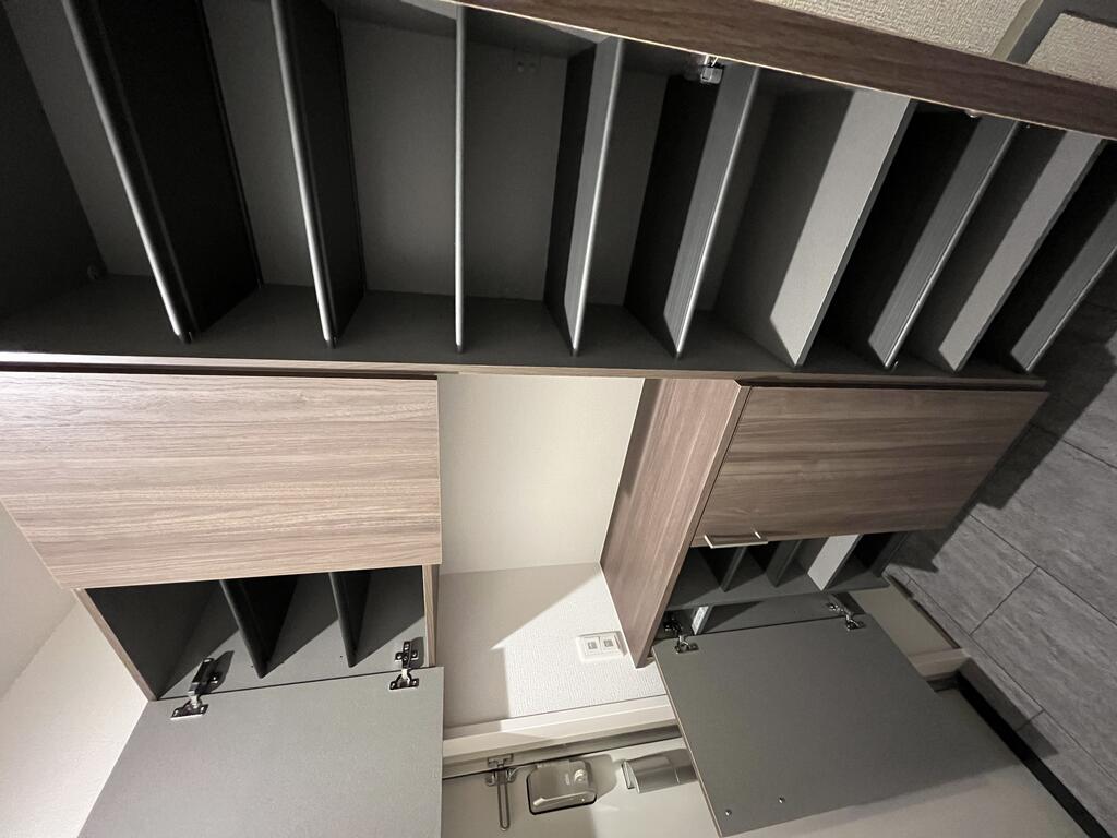 CLASSEUM仙台小田原IVの玄関写真