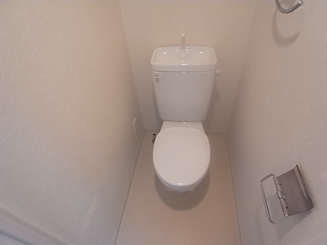 プレサンス三宮東アルバーナのトイレ写真
