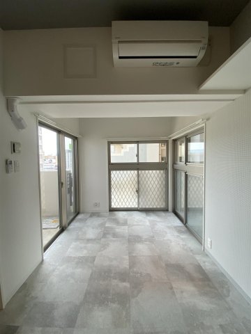 地下鉄箱崎線 呉服町駅 徒歩4分 14階建 築6年の居間写真