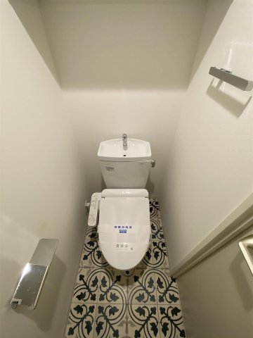 地下鉄箱崎線 呉服町駅 徒歩4分 14階建 築6年のトイレ写真