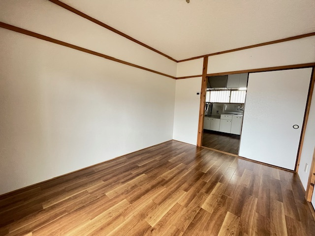 レイディアント彩一番館の居間写真