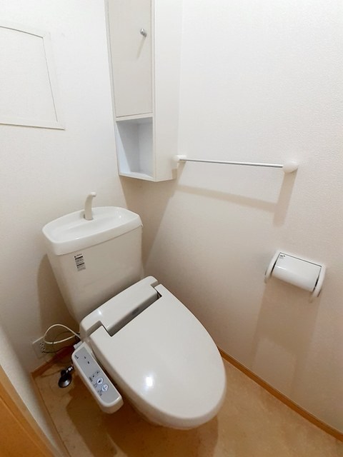 フェリス二見Bのトイレ写真