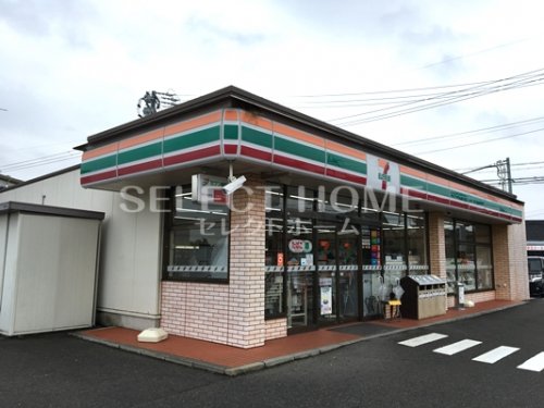 コンビニ　セブンイレブン 幸田坂崎店（コンビニ）まで576m