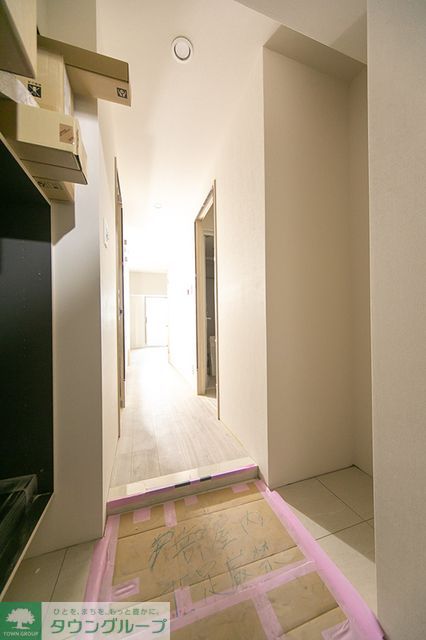 玄関　※写真は同タイプ住戸です。