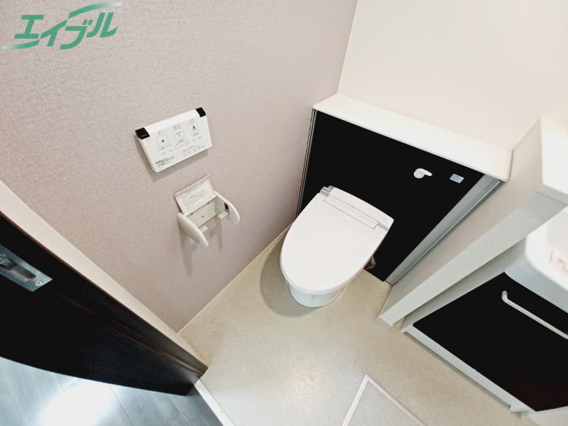 トイレ　同タイプの部屋写真です