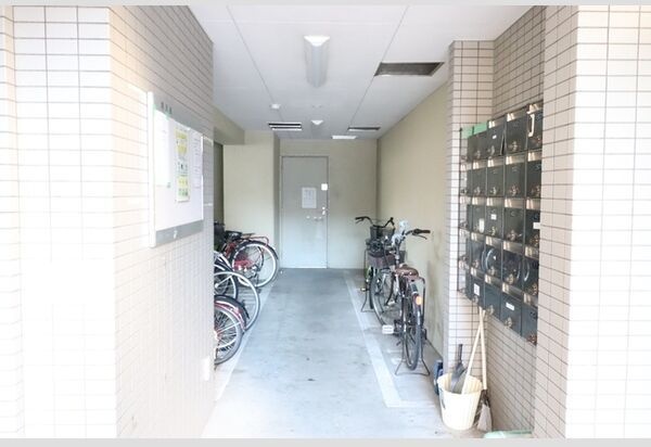 地下鉄東山線 中村日赤駅 徒歩9分 6階建 築27年の外観写真