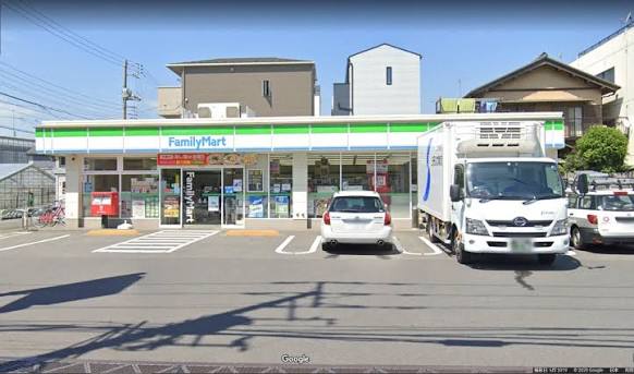 コンビニ　ファミリーマート瑞江一丁目店（コンビニ）まで74m