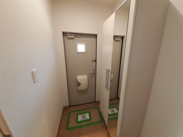 ミヨ.ジュピターBの玄関写真