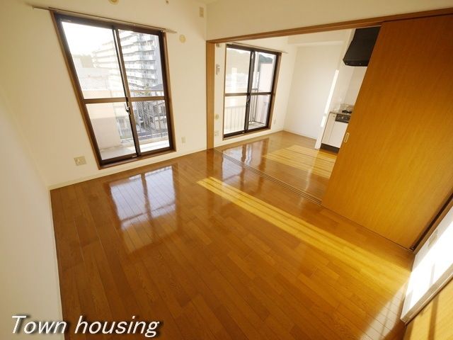 オーキッドレジデンス港北綱島ウエストの居間写真