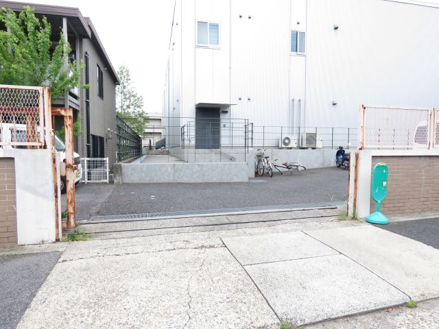 大学・短大　名古屋大学　南部生協前ゲート（大学・短大）まで290m