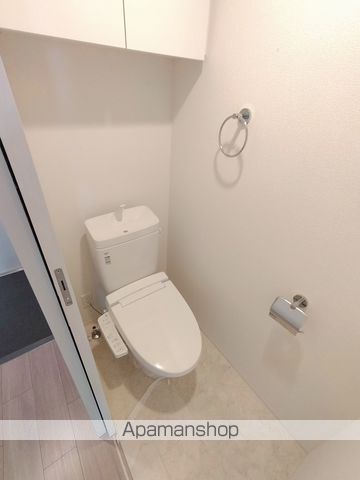 地下鉄御堂筋線 西中島南方駅 徒歩3分 15階建 築5年のトイレ写真