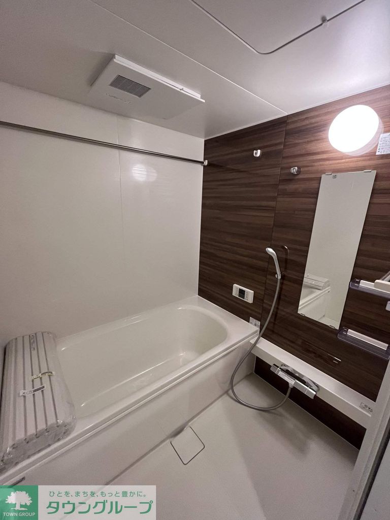 ＪＲ武蔵野線 吉川美南駅 徒歩13分 3階建 築3年の風呂写真