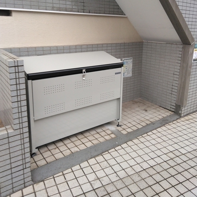 フォレスタ1番館の外観写真