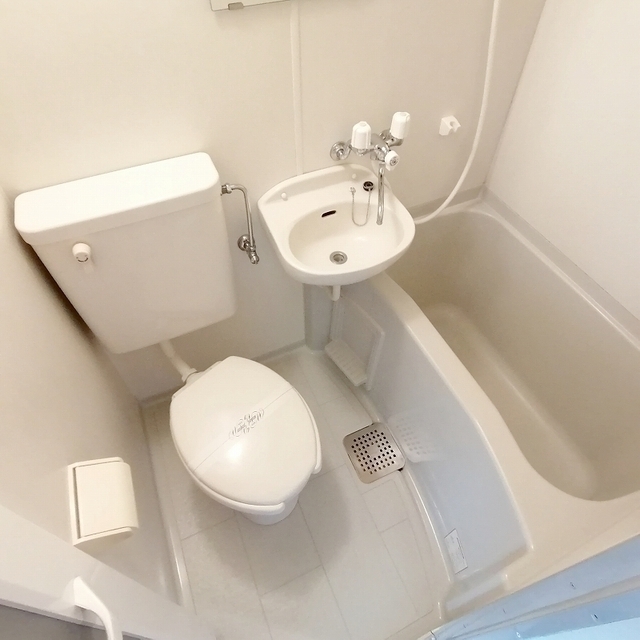 フォレスタ1番館の風呂写真