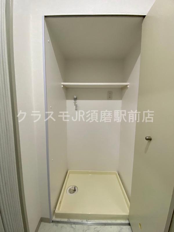 その他設備　洗濯機置場が室内にあると本当に助かりますよね。