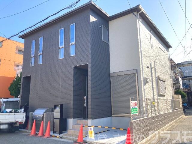 建物外観　全室角部屋♪