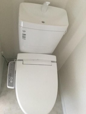 トイレ　別部屋参照