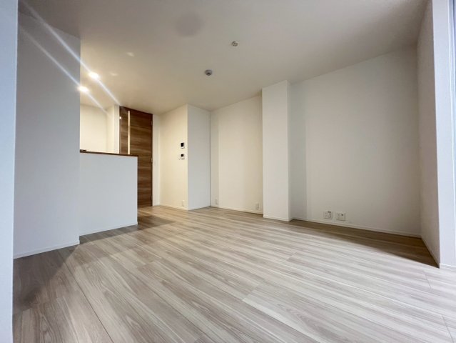 ルミナテラス上町台の居間写真