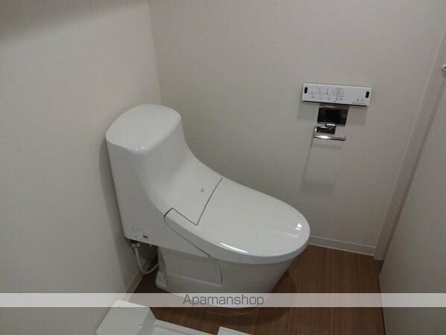 ＪＲ山手線 五反田駅 徒歩9分 15階建 築8年のトイレ写真