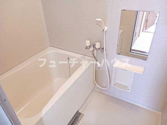 バス・シャワールーム　お風呂で日々の疲れを落としましょう
