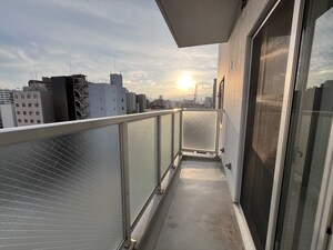 【ＰＲＩＭＥ　ＵＲＢＡＮ大通東のバルコニー】