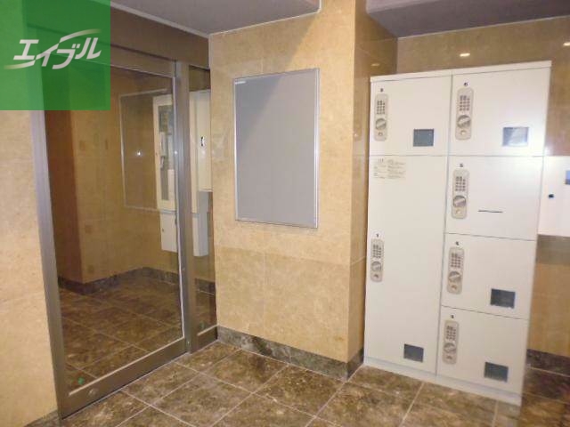 エントランス　エントランス部分